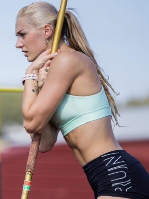 Georgia Ellenwood hot athlete